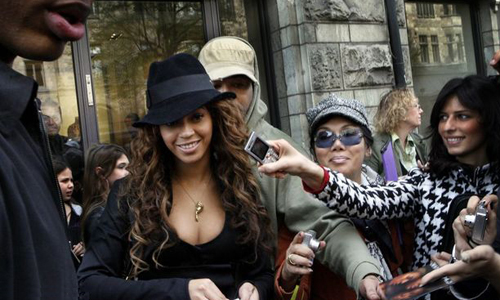 Beyonce Shopping at Gucci in Stockholm, Sweden