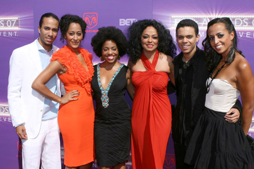 Diana Ross & her offspring (too damn many to name!) at the â€˜07 BET Awards