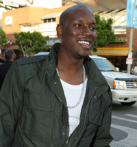 Tyrese Proposes to Girlfriend at Baby Shower