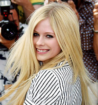 Avril Lavigne Sued over â€œGirlfriendâ€ Track