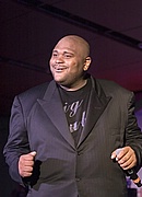 Ruben Studdard performing at the 2007 Essence Music Festival