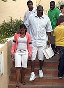 Magic Johnson and his wife shopping in Italy