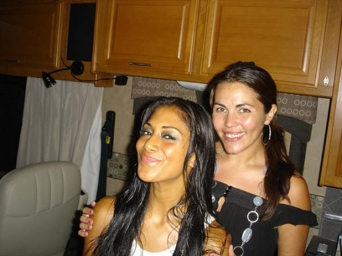Nicole & Scherzinger on the set of â€œWhatever You Likeâ€