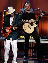 Carlos Santana & Chad Kroeger